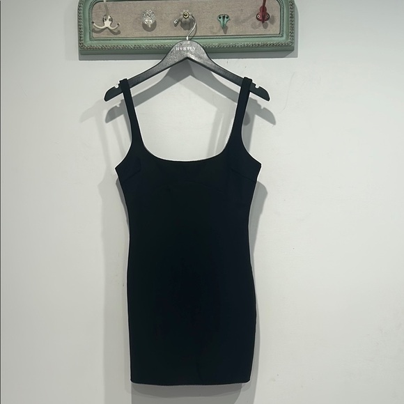 Zara Black Sleeveless Fitted Fran pencil Mini Dress women’s size medium black - Picture 1 of 4
